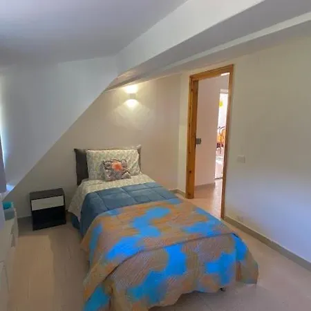 Casa Maria Della Rocca *